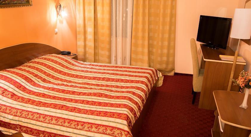 Hotel Xemar Arad Zimmer foto
