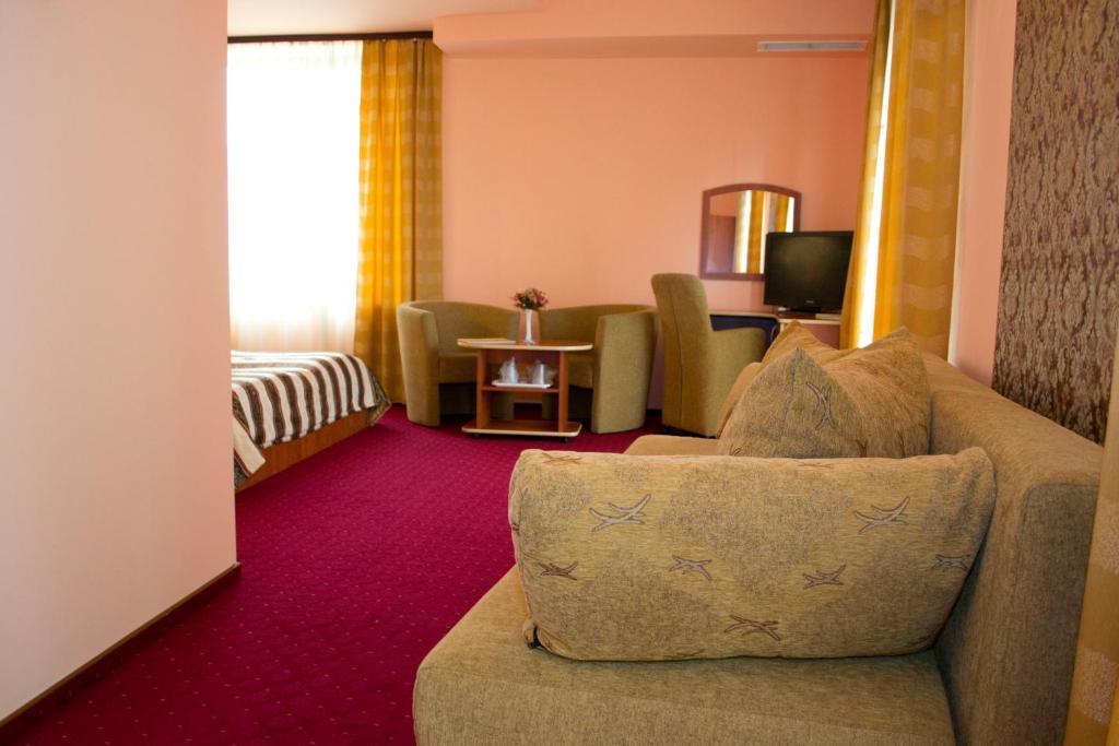 Hotel Xemar Arad Zimmer foto