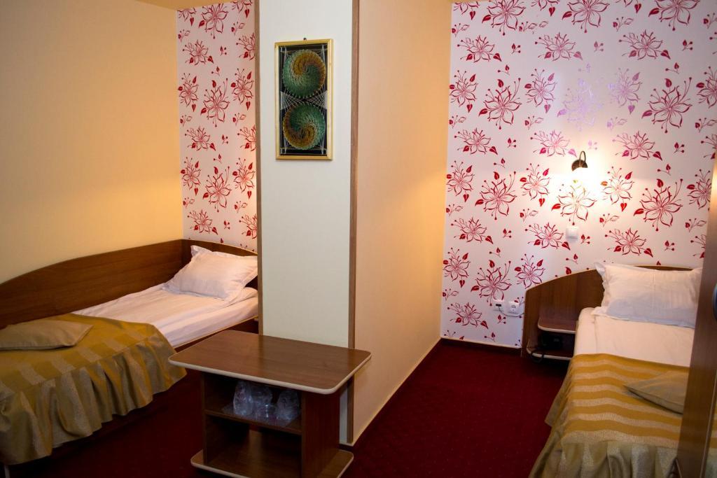 Hotel Xemar Arad Zimmer foto